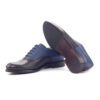 Dames Oxford schoen in donkerblauw kalfsleer in combinatie met kobalt pebble kalfsleer.