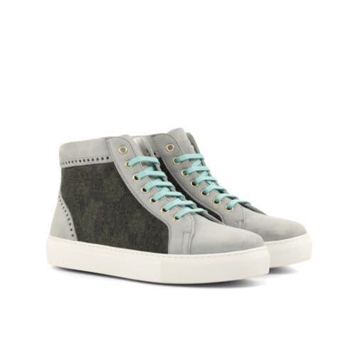 Groen flanel en lichtgrijs suede voor deze met brogues afgewerkte sneakers