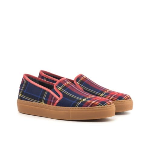 Dames instapper in rode tartan stof met rood leren bies